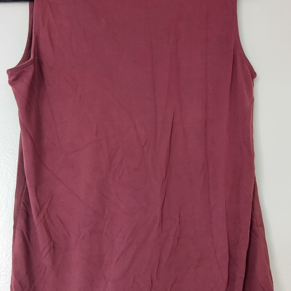 Ann Taylor Burgundy Sleeveless Blouse - Picture 3 of 3